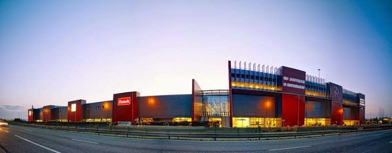 Centre Commercial Roques — photo