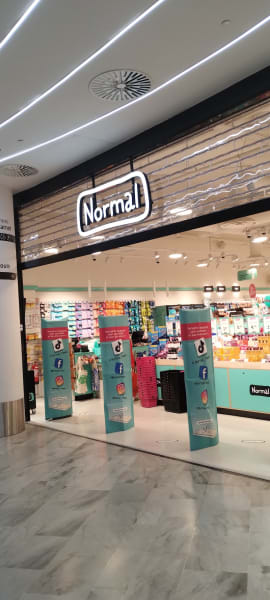 NORMAL Toulouse, Les Boutiques Saint Georges — photo