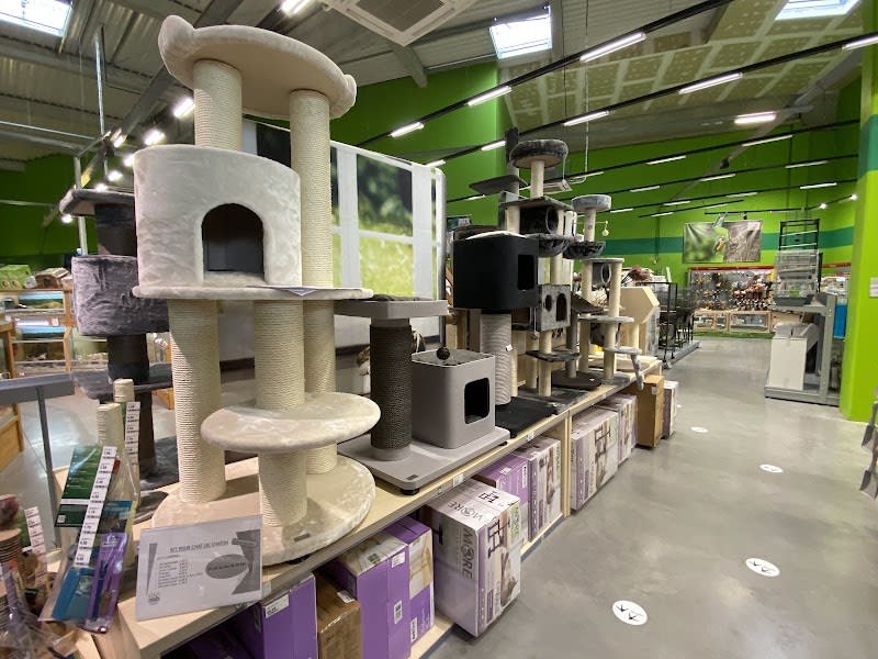 Maxi Zoo Fenouillet — photo