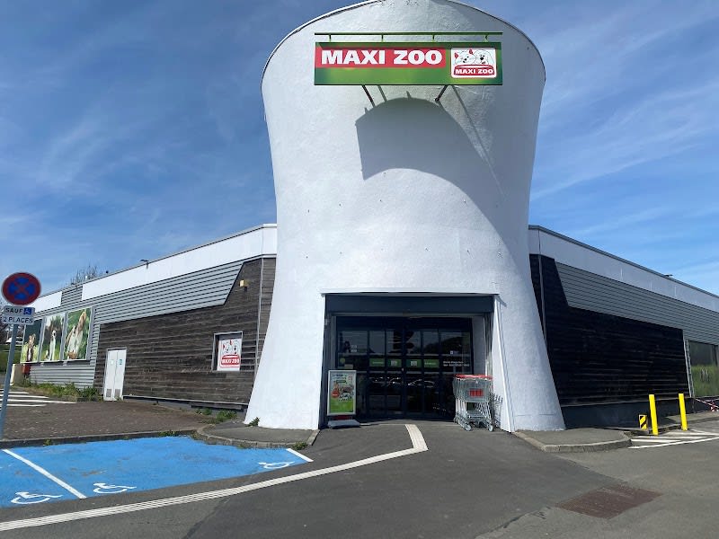 Maxi Zoo Englos — photo