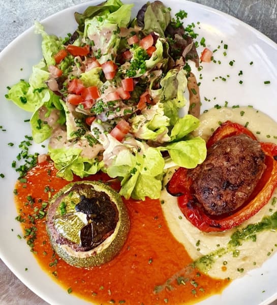 Café Restaurant Suzanne (Purple Food) — photo
