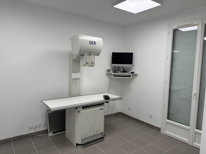 Clinique vétérinaire VeTeam Fourqueux Saint Germain des Dr MAREL et VERGNEAU — photo