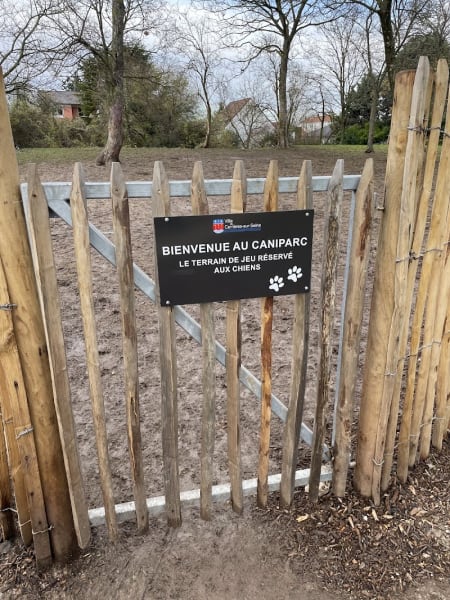 Caniparc - Parc à chiens — photo
