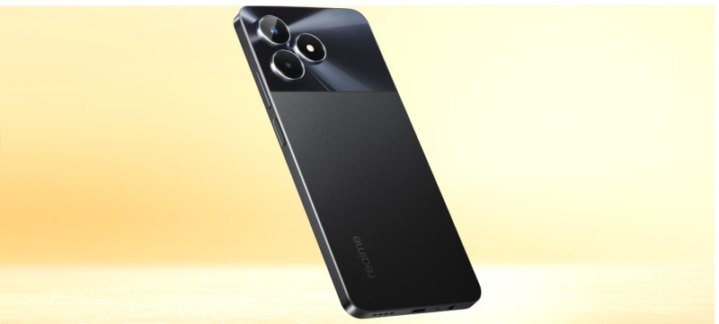 Immersive Display In A Budgeted Smartphone