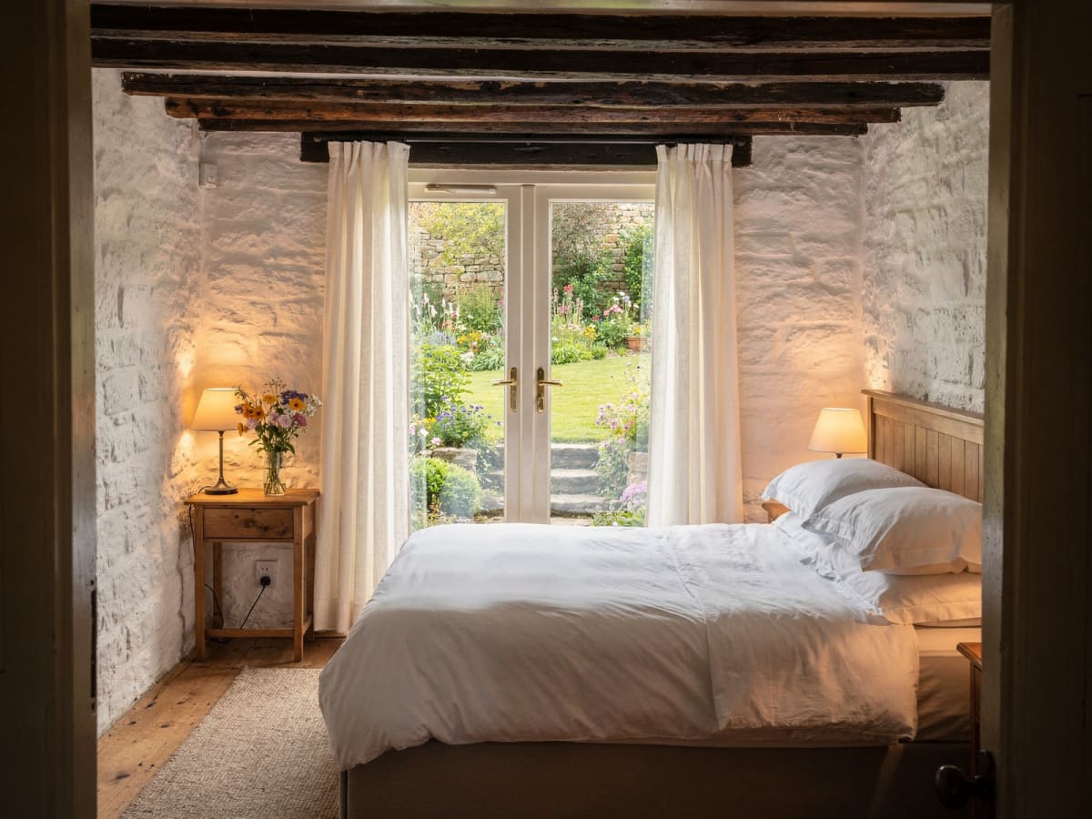 Room 1 â€” The Garden Room