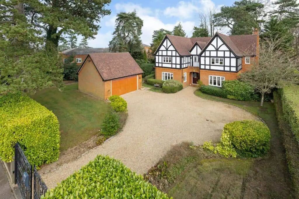 Safe and Reliable Gutter Clearing in Ascot - Image 4 - Primgaard