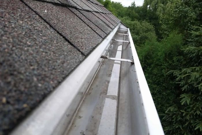 Gutter Clearing - Primgaard Exterior Cleaning Surrey