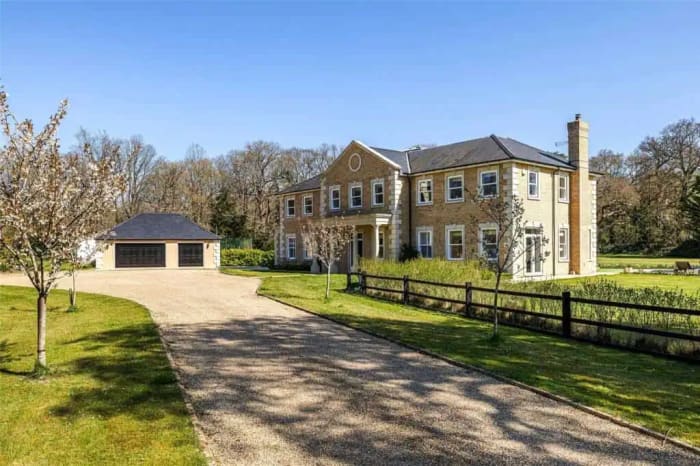 Streak Free Window Cleaning for Oxshott Homes and Businesses - Image 2 - Primgaard