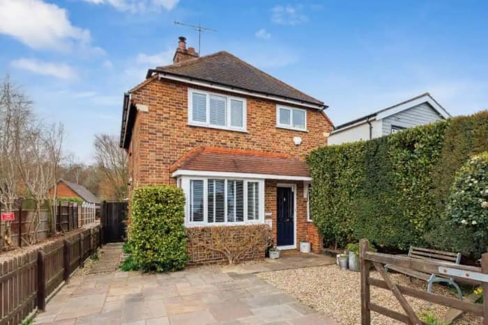 Streak Free Window Cleaning for Oxshott Homes and Businesses - Image 3 - Primgaard