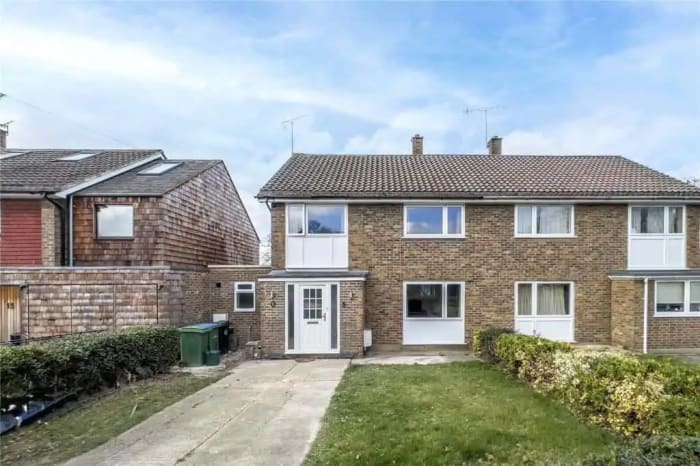 Streak Free Window Cleaning for Oxshott Homes and Businesses - Image 4 - Primgaard