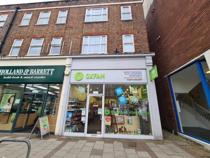 Weybridge Commercial Window Cleaning - Primgaard Exterior Cleaning