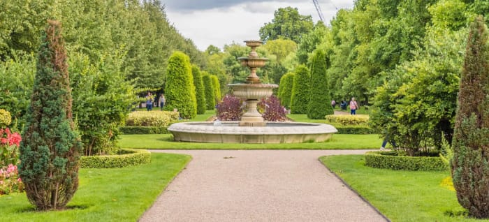Montrose Landscapes' expert commercial grounds maintenance services in Surrey, ensuring pristine and well-managed outdoor spaces.