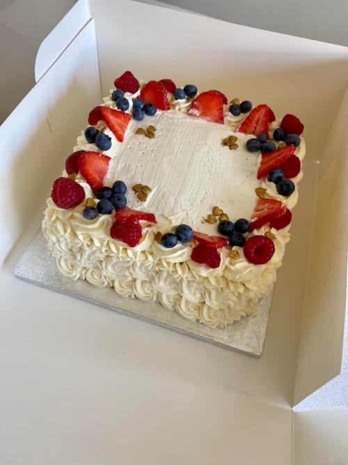 Italian Celebration Cake 31