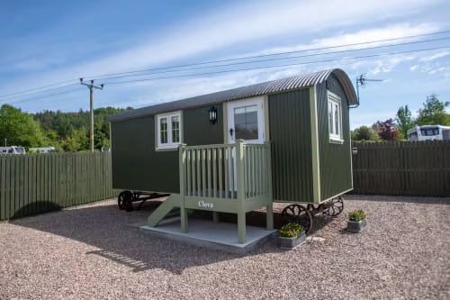 Hut Spotlight - CLOVA