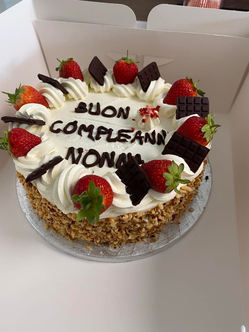 Italian Celebration Cake 20