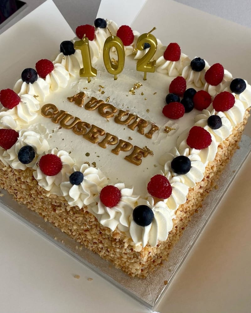 Italian Celebration Cake 23