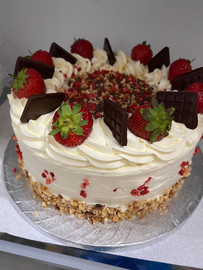 Italian Celebration Cake 30