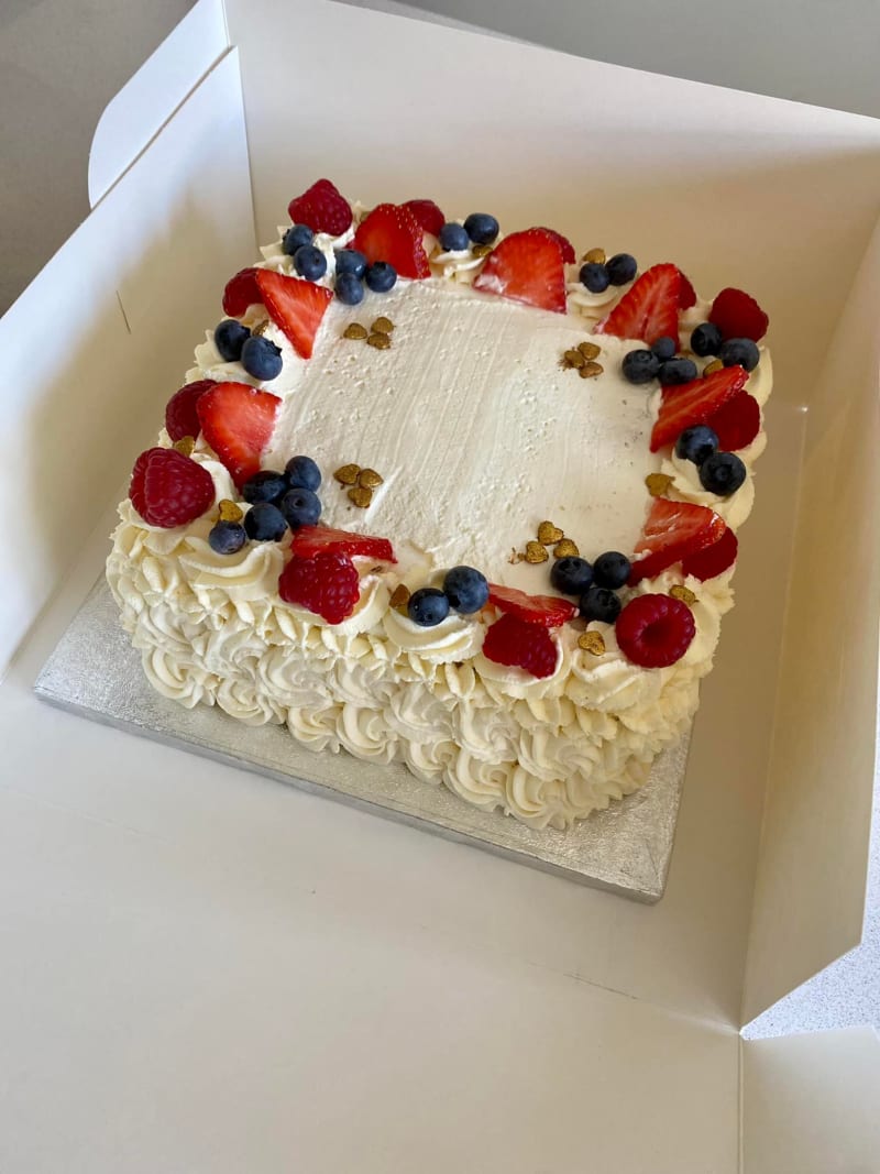 Italian Celebration Cake 31