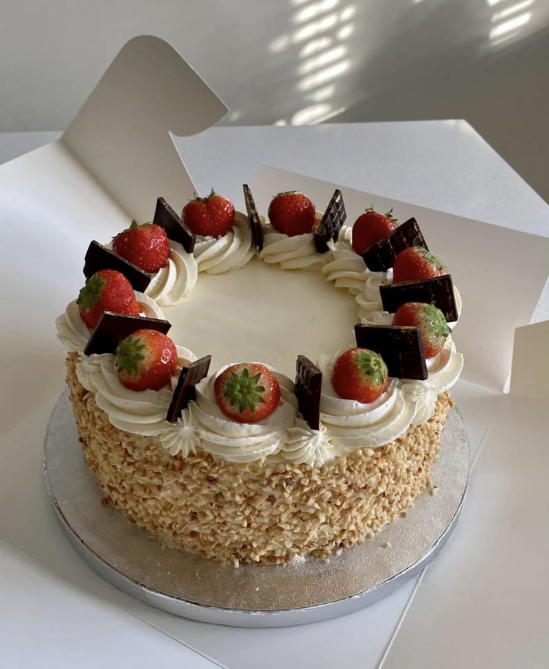 Italian Celebration Cake 48