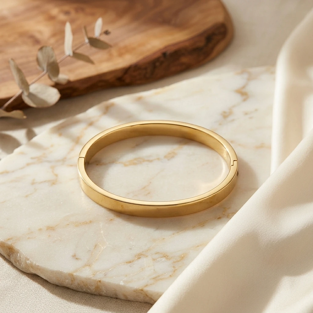 Sleek Gold Designer Openable Bangle image 4
