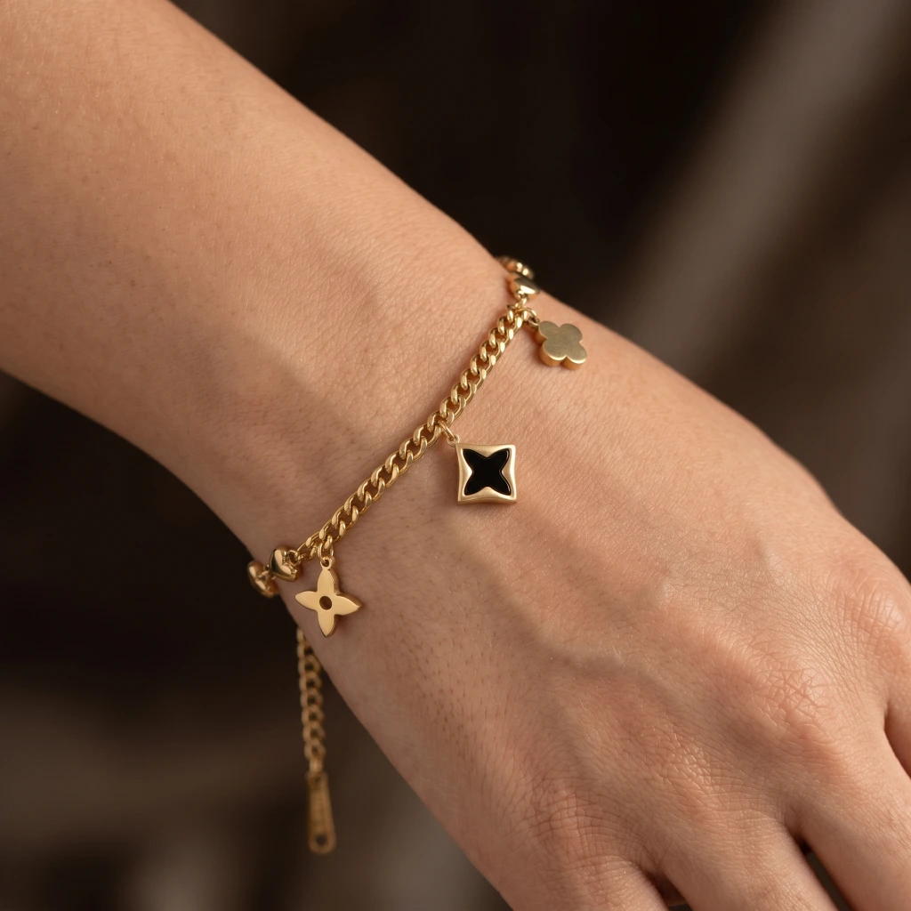 QDORA Gold Heart Star Charm Chain Bracelet