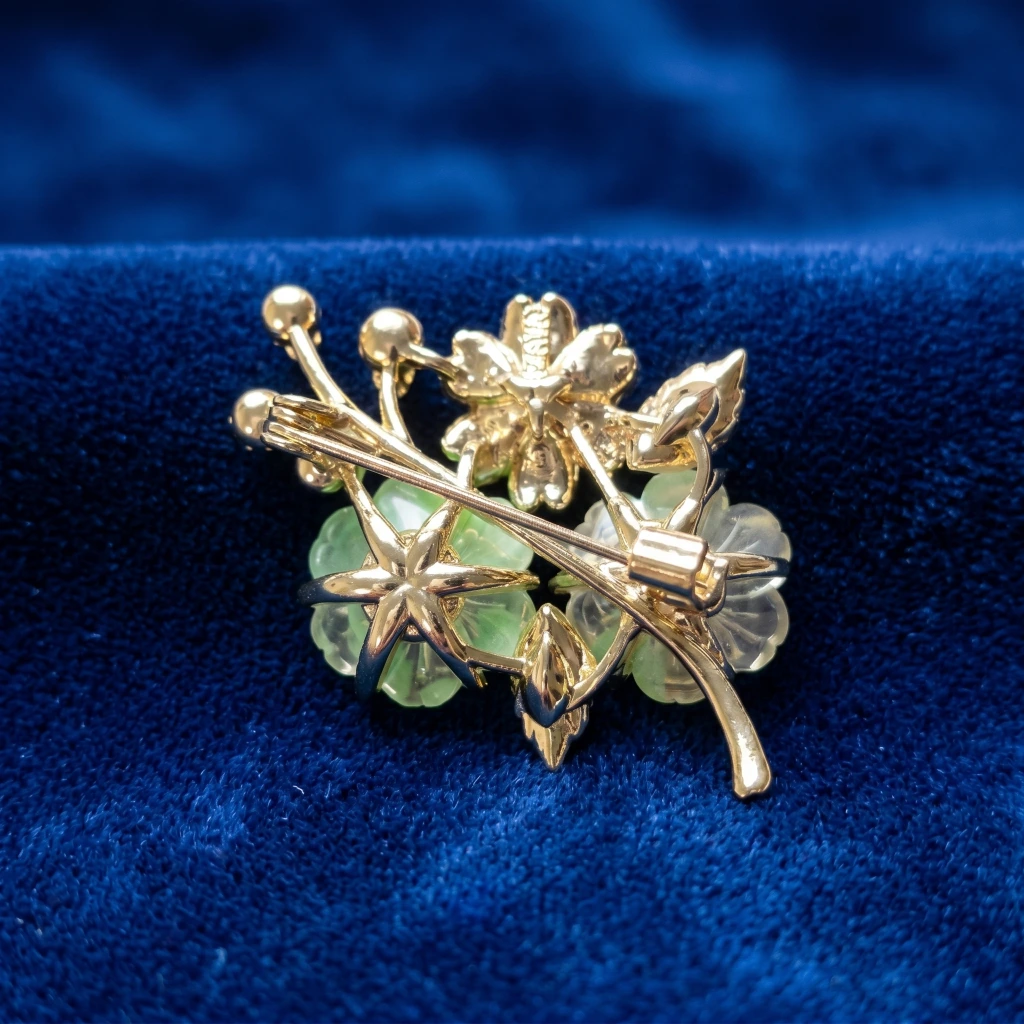 QDORA Gold Floral Pearl Crystal Saree Brooch image 2