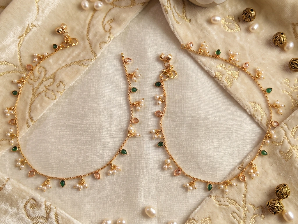 QDORA Gold Pearl & Green Stone Traditional Payal