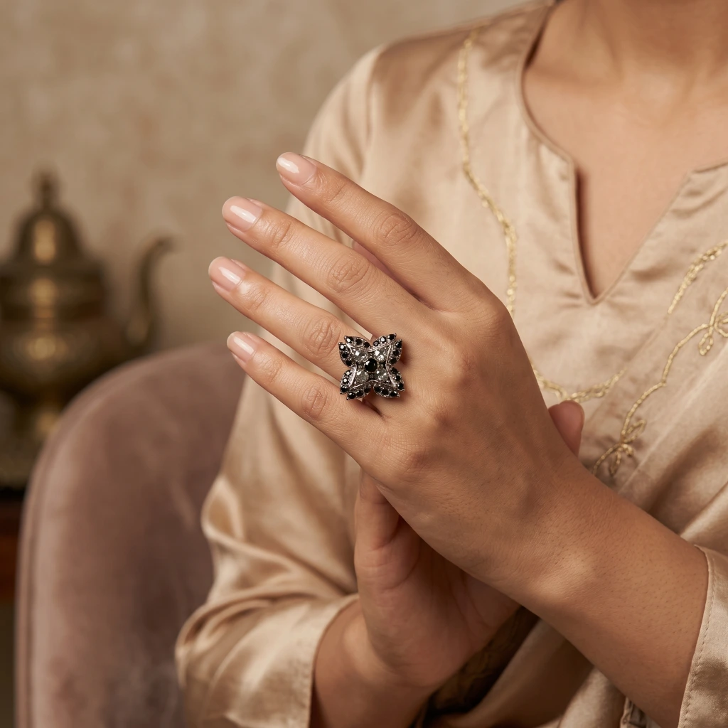 QDORA Silver Black Grey Geometric Cocktail Ring