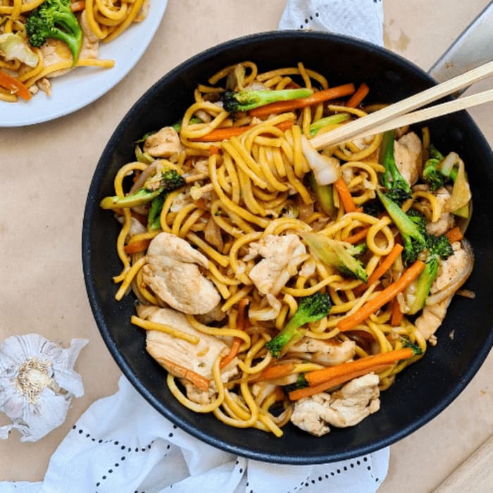 Stir Fried Chicken / Beef / Pork Noodles