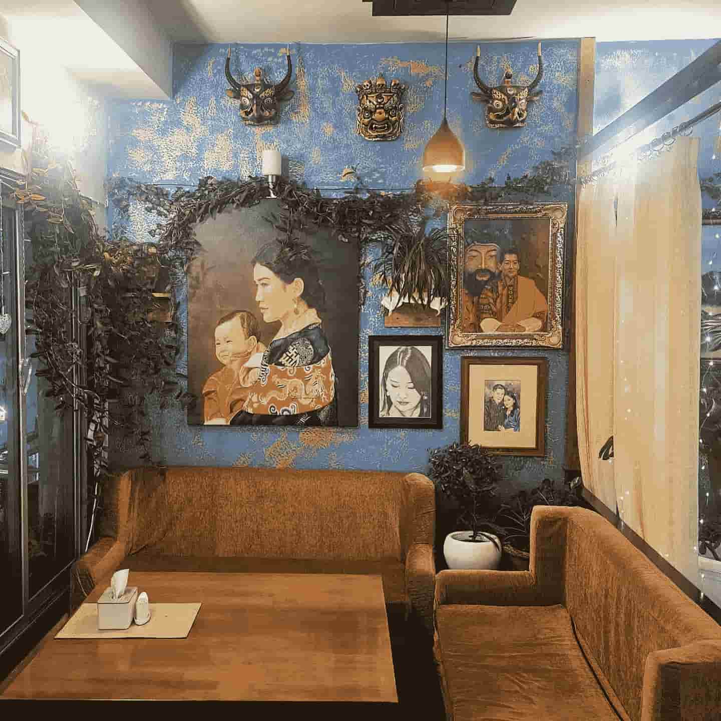 A private booth gathering inside Smilers