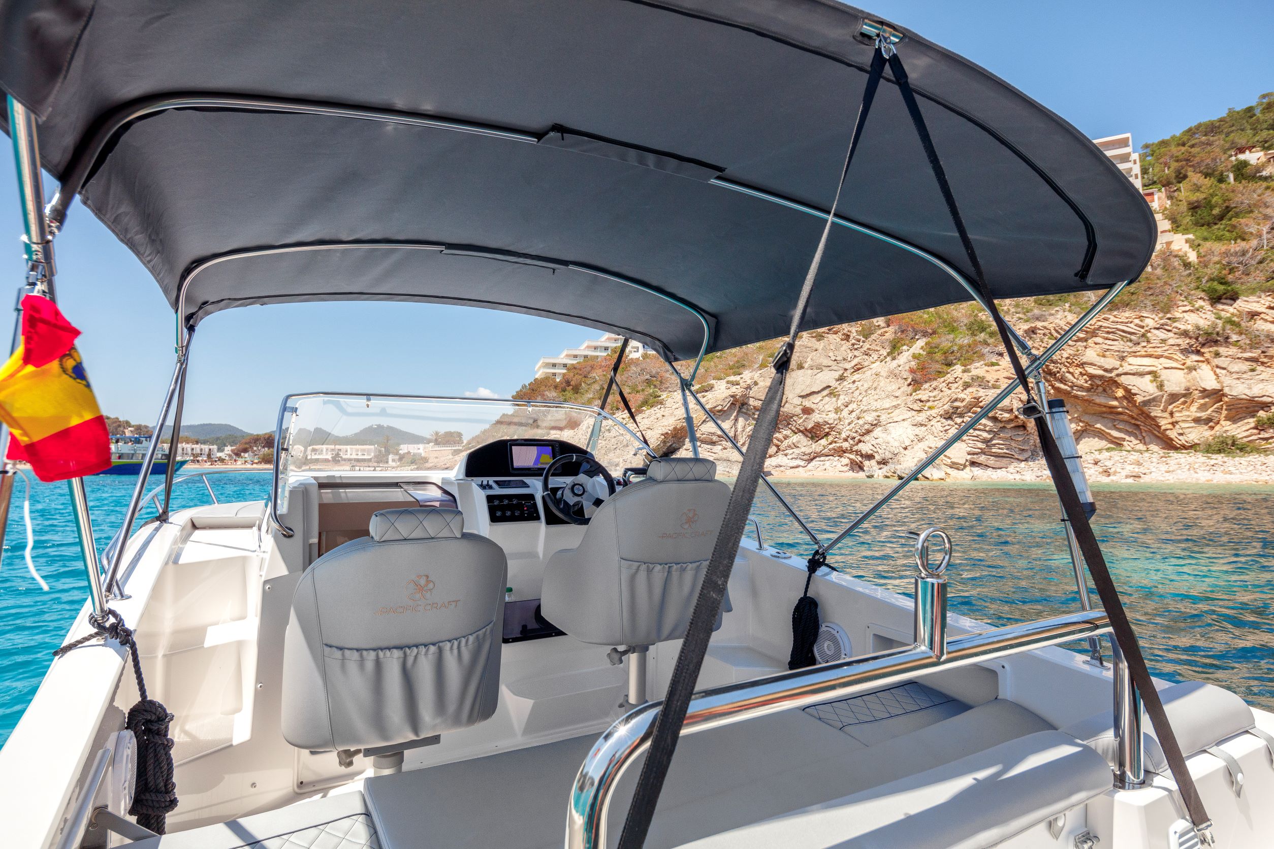 Pacific Craft 700 Monada - 23ft/7m (2022) - Motorboat