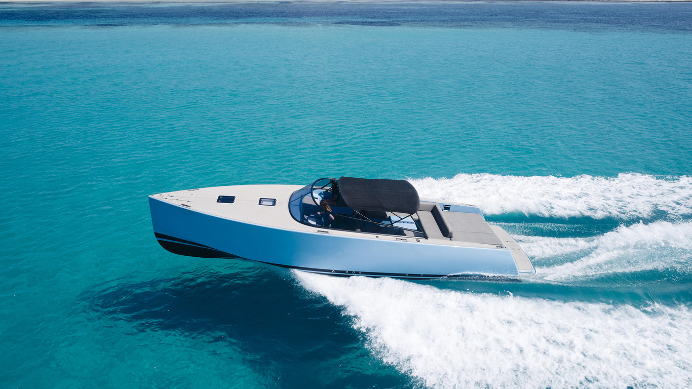 VAN DUTCH 40 BLUE STEEL - 39ft/12m - Motorboat
