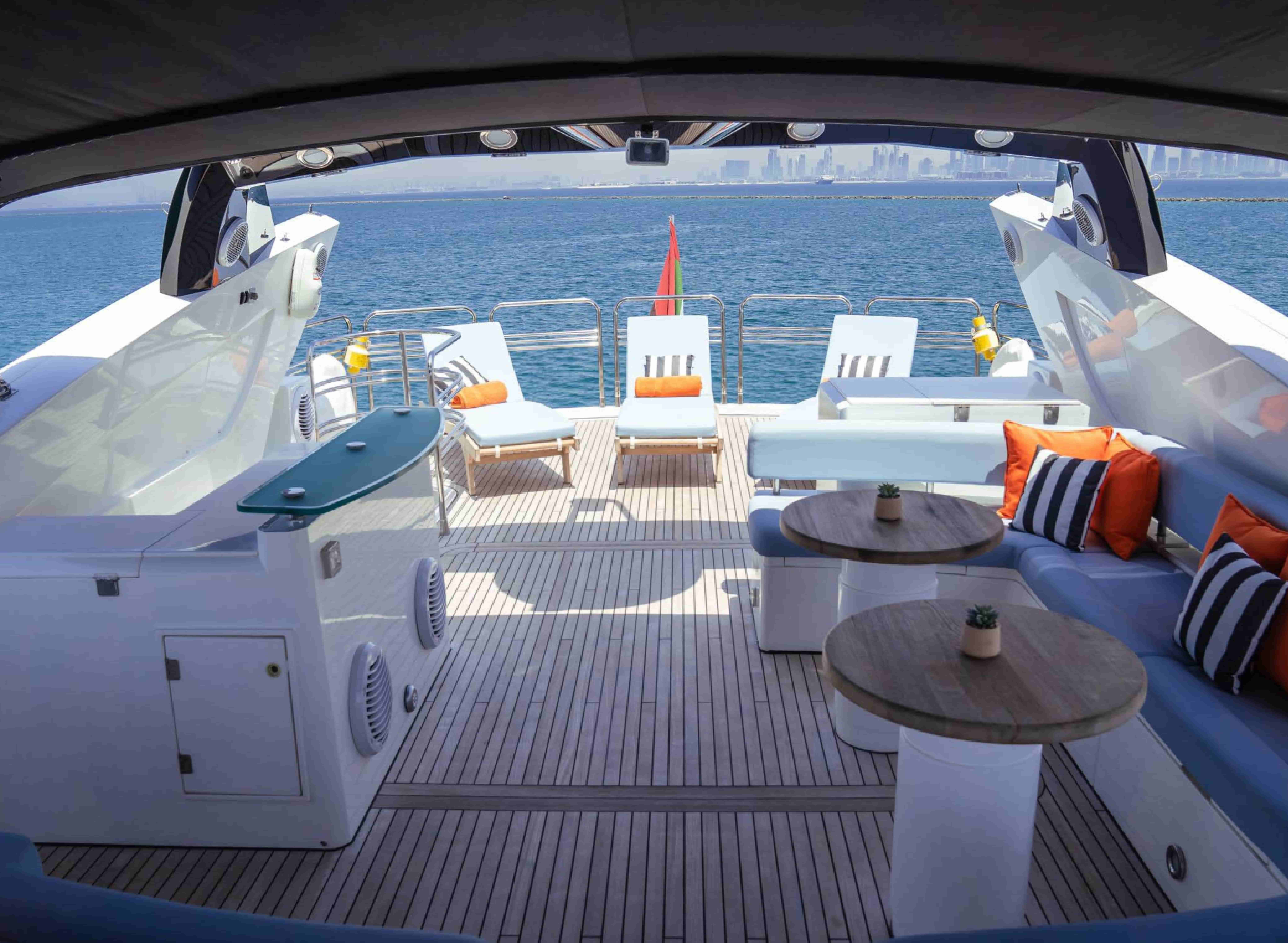 Notorious 90ft Yacht - Yacht