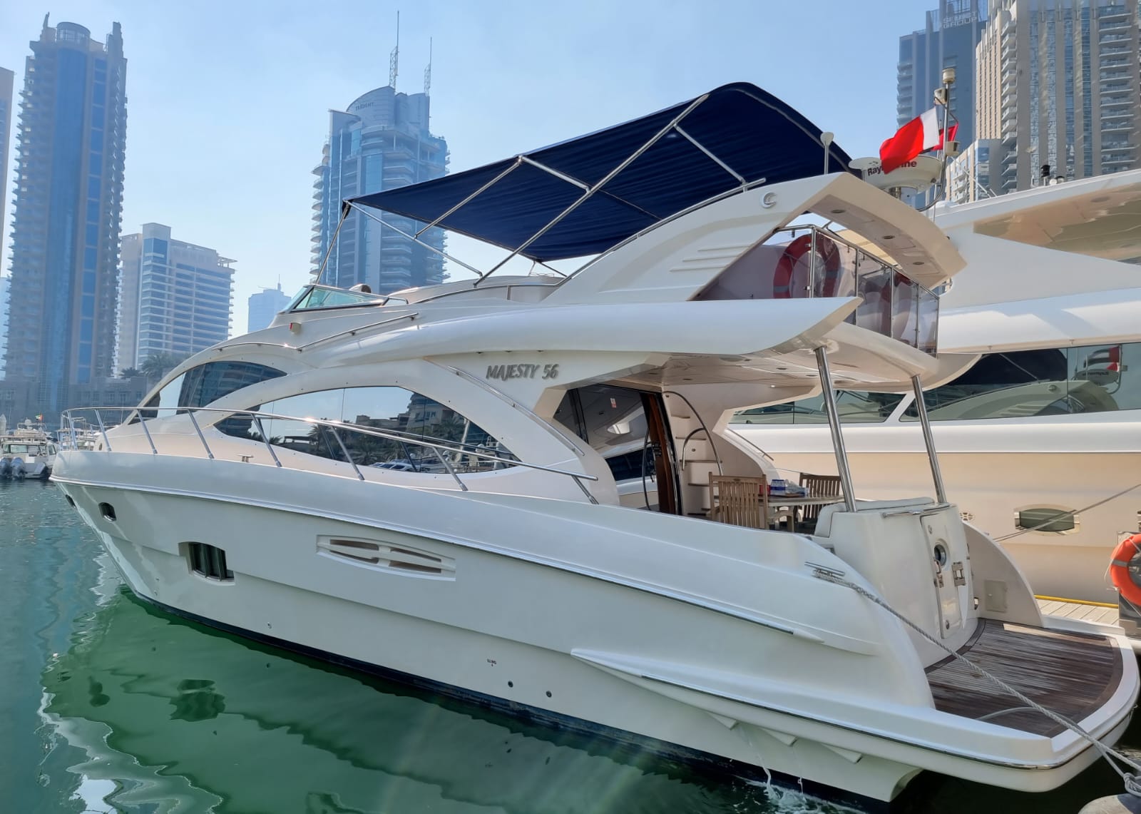 56ft Majesty SM - 56ft/17m (2009) - Yacht