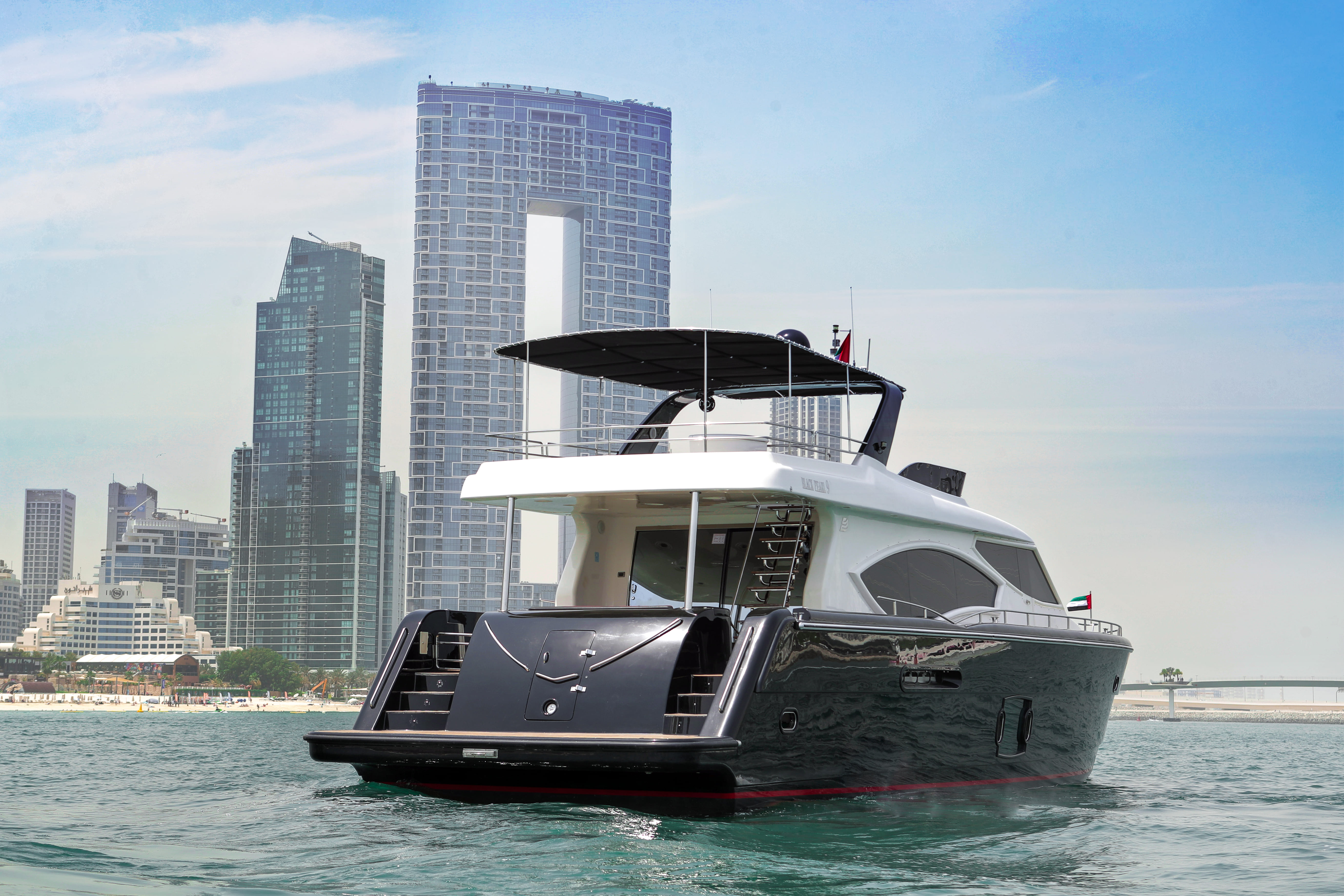 BLACK PEARL 95 - 95ft/29m (2016) - Yacht