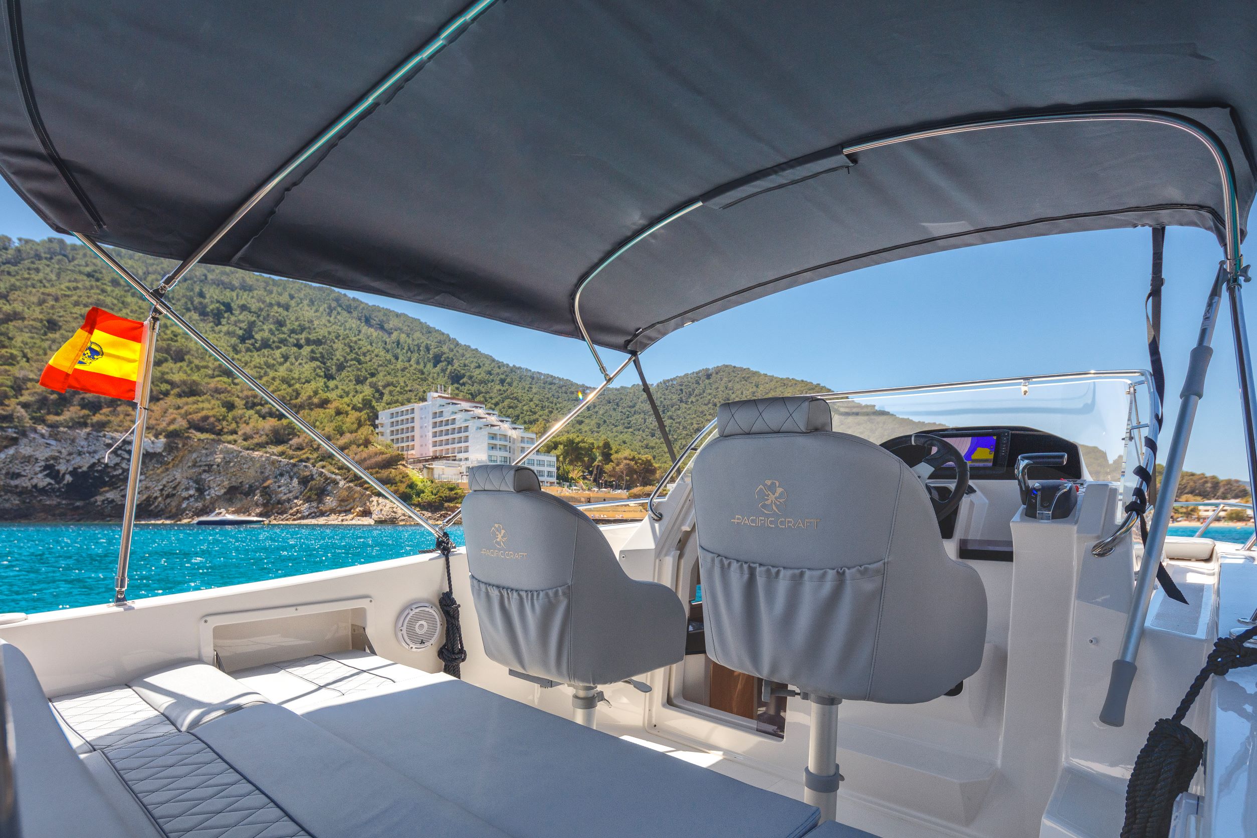 Pacific Craft 700 Monada - 23ft/7m (2022) - Motorboat