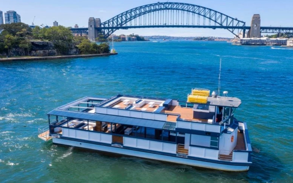 Le Bleu up to 240 guests! - 100ft/30m - Houseboat