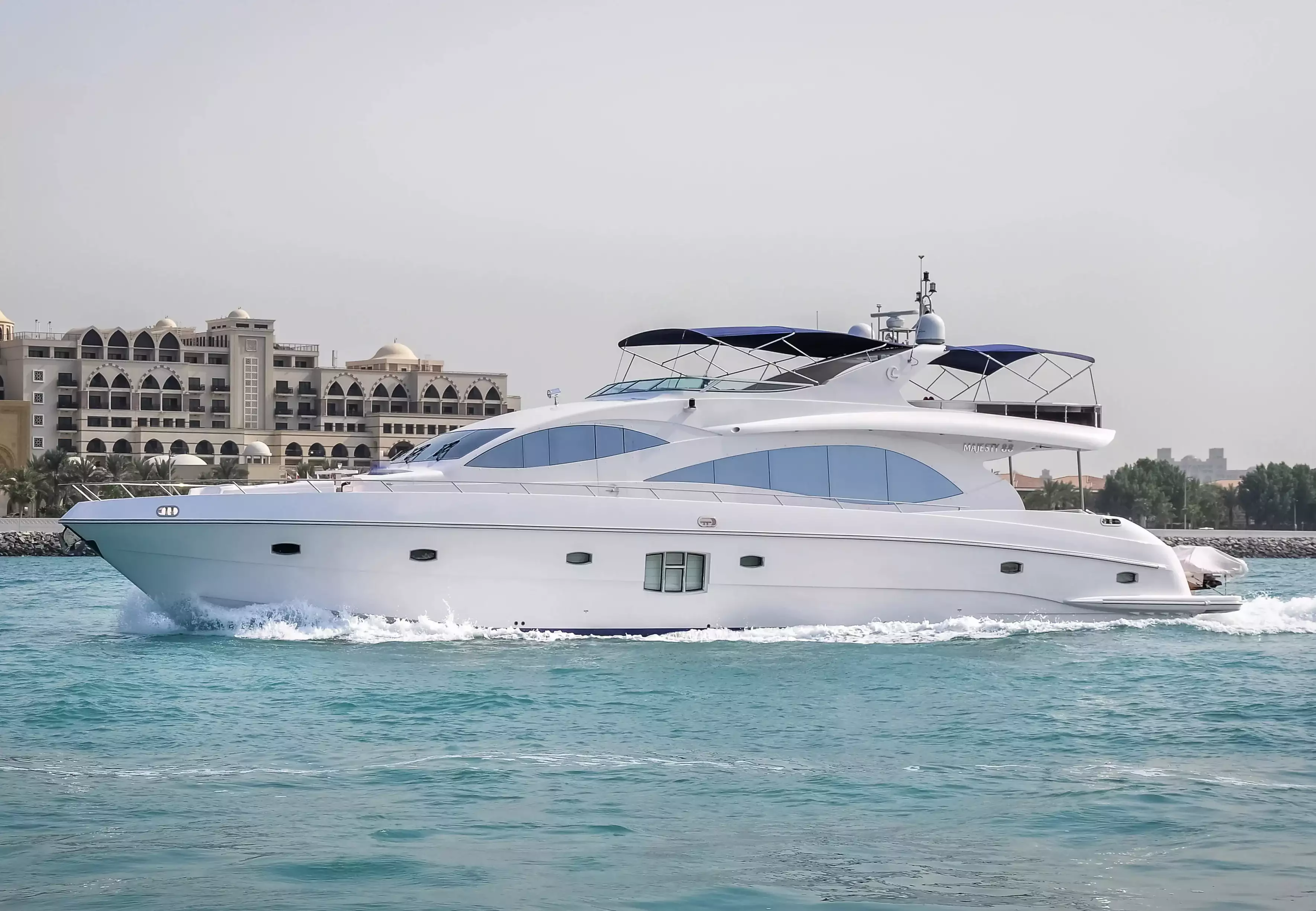 CONWY 88 - 90ft/27m (2016) - Yacht