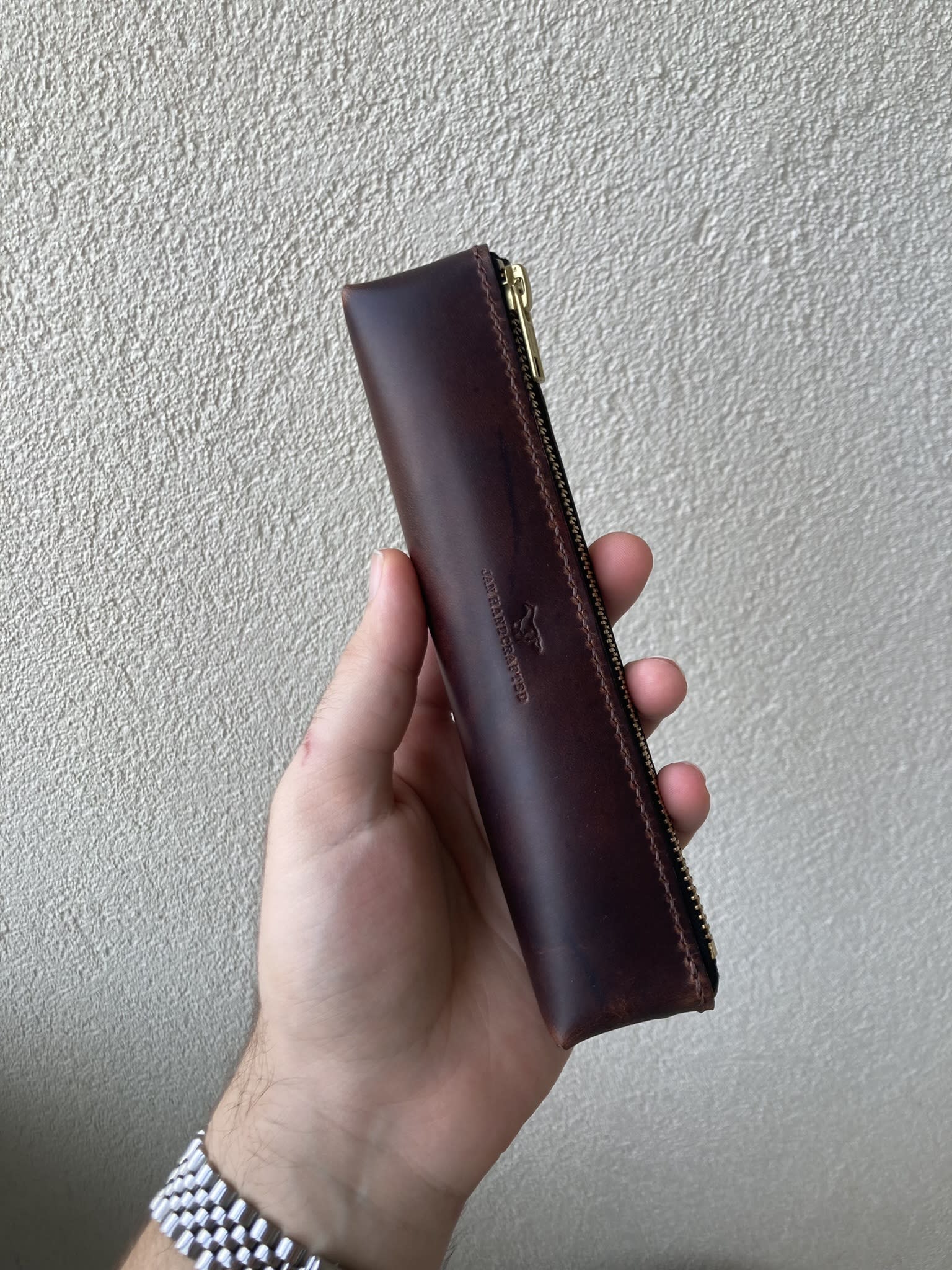 Slim pen case in vegetable-tanned leather