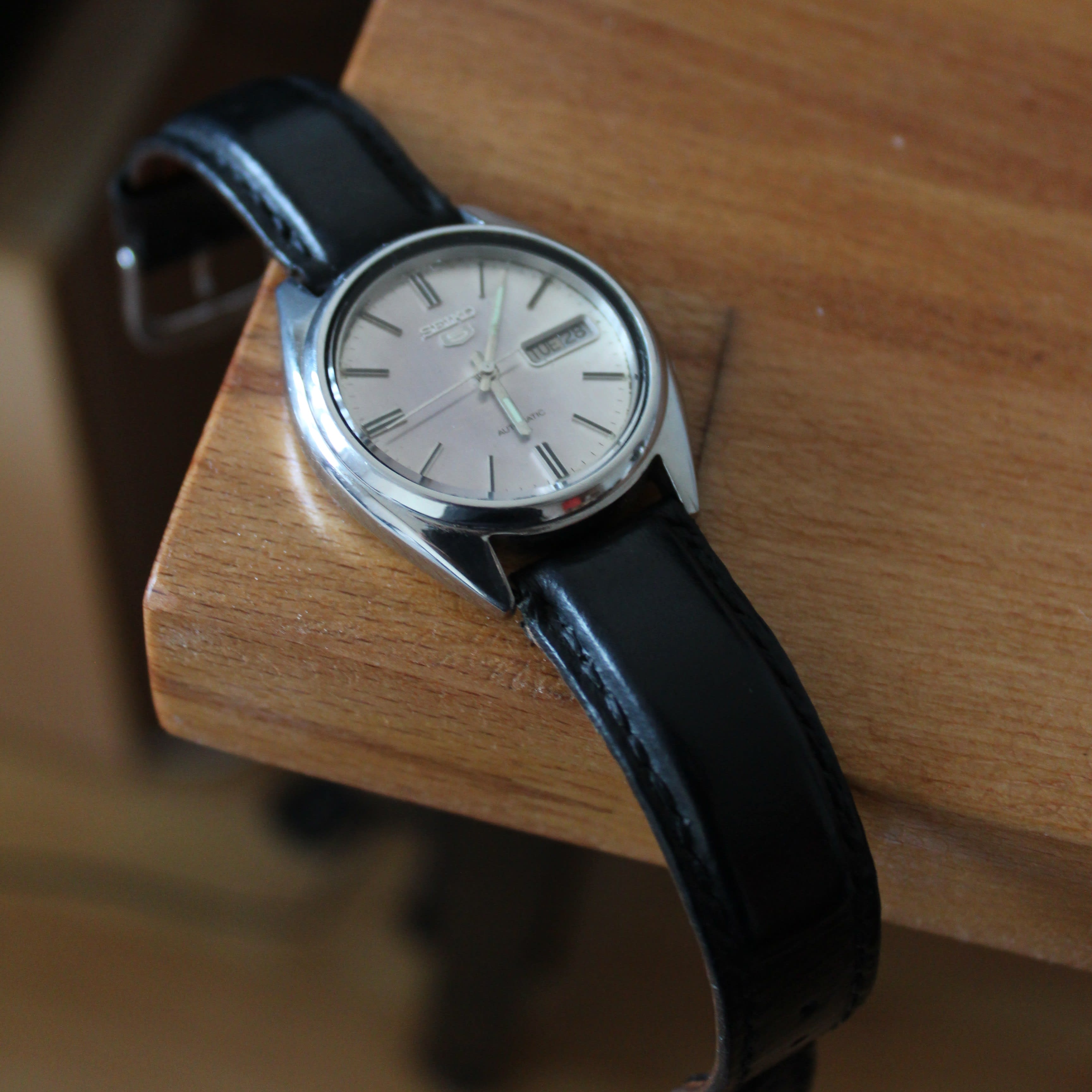 Watch strap in vegetable-tanned leather