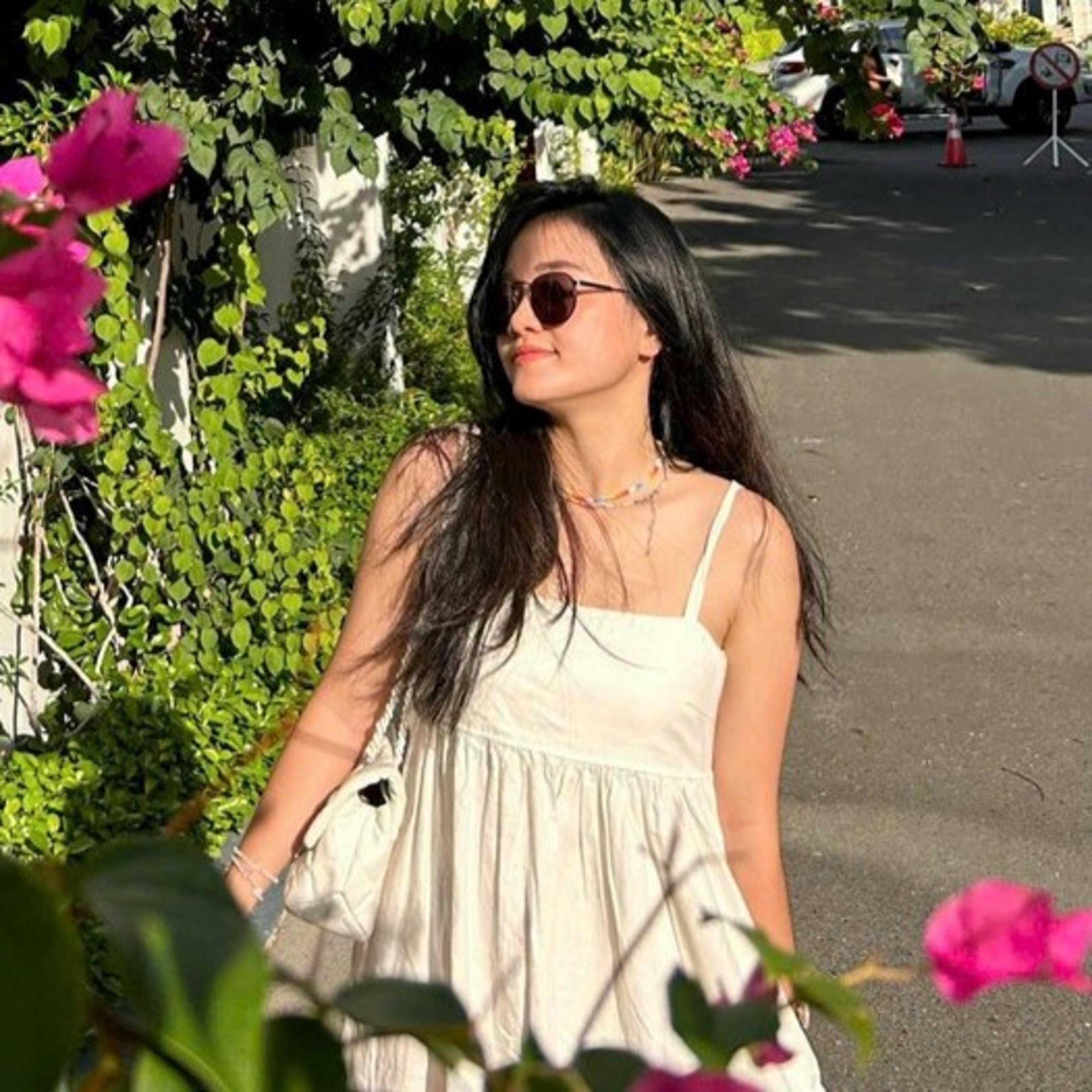 PHAN THIÊN HƯƠNG — Giám đốc Kinh doanh & Marketing