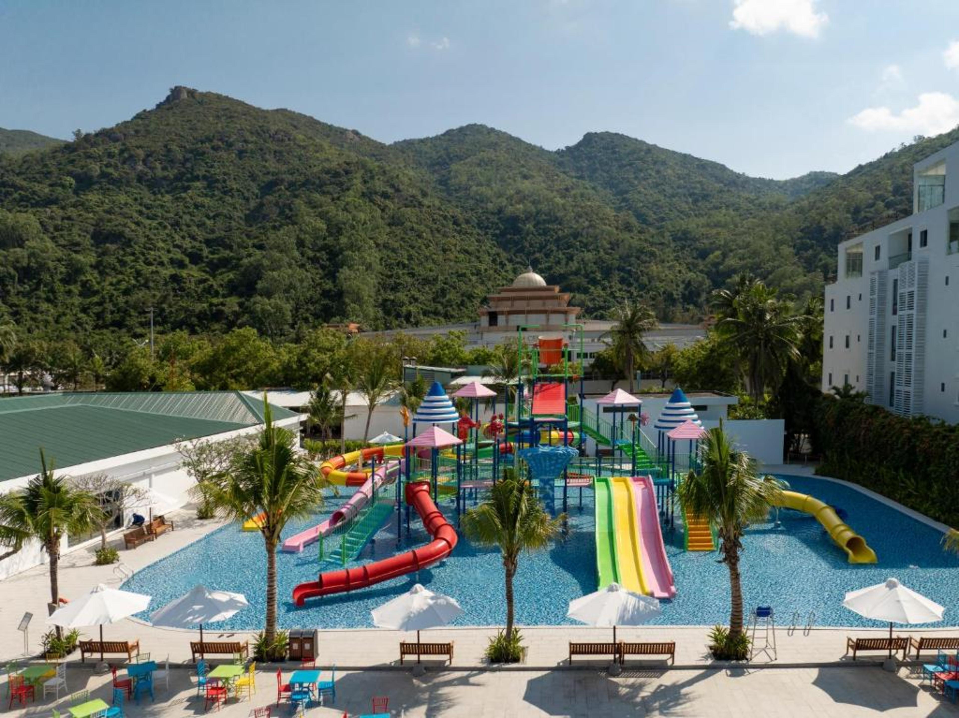 Costabella Resort Nha Trang 11