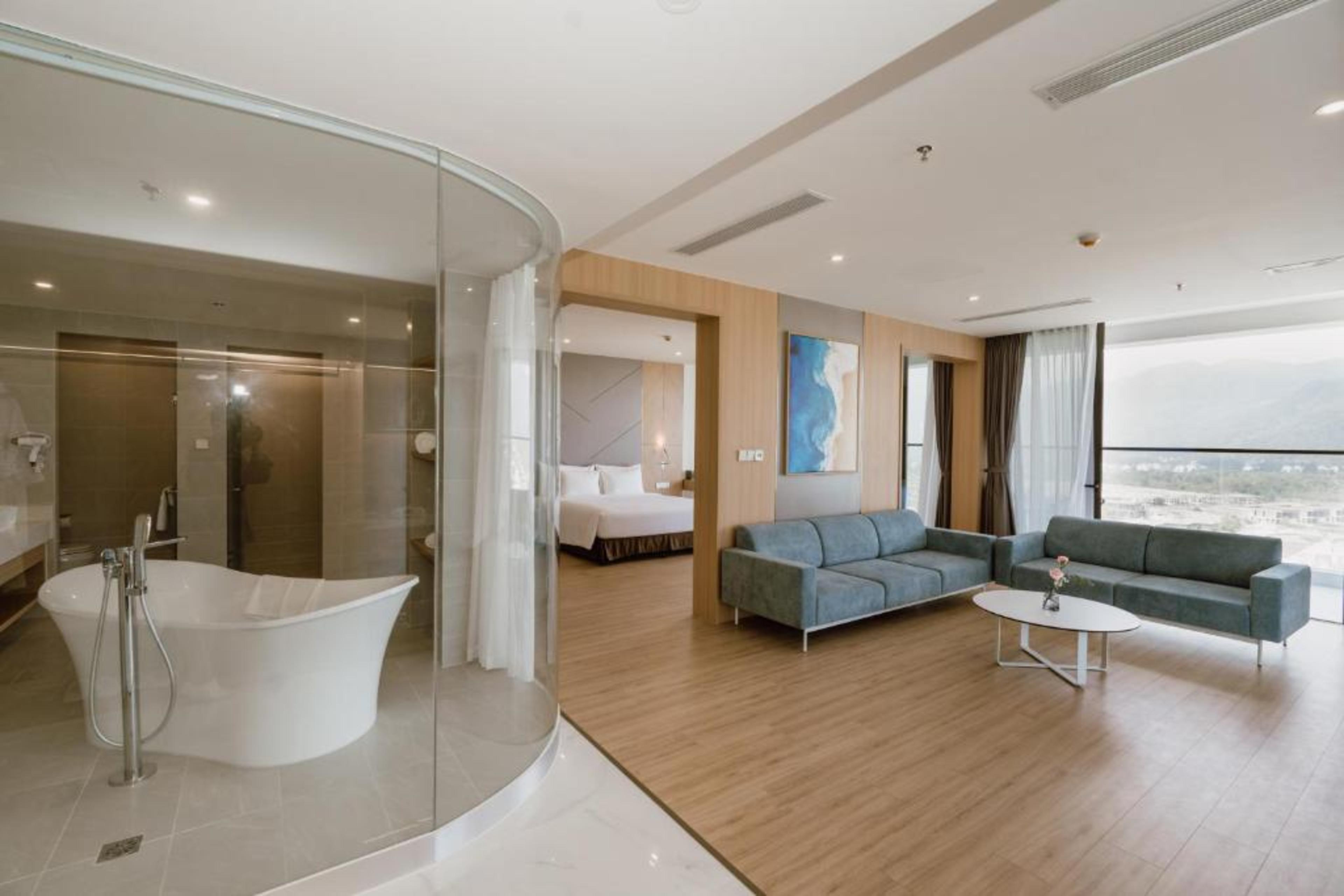 Aquamarine Resort Cam Ranh 4