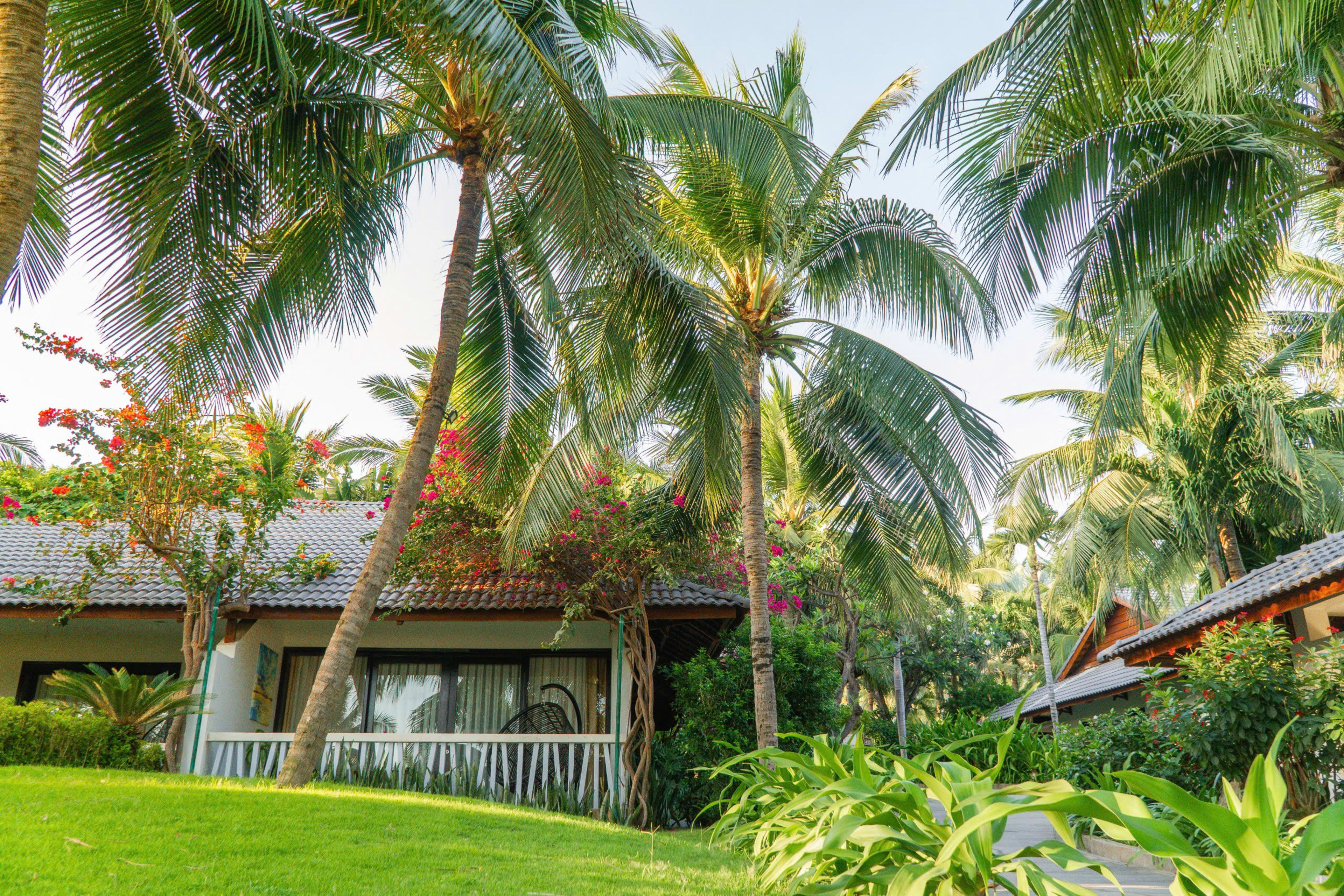 Bungalow Garden View