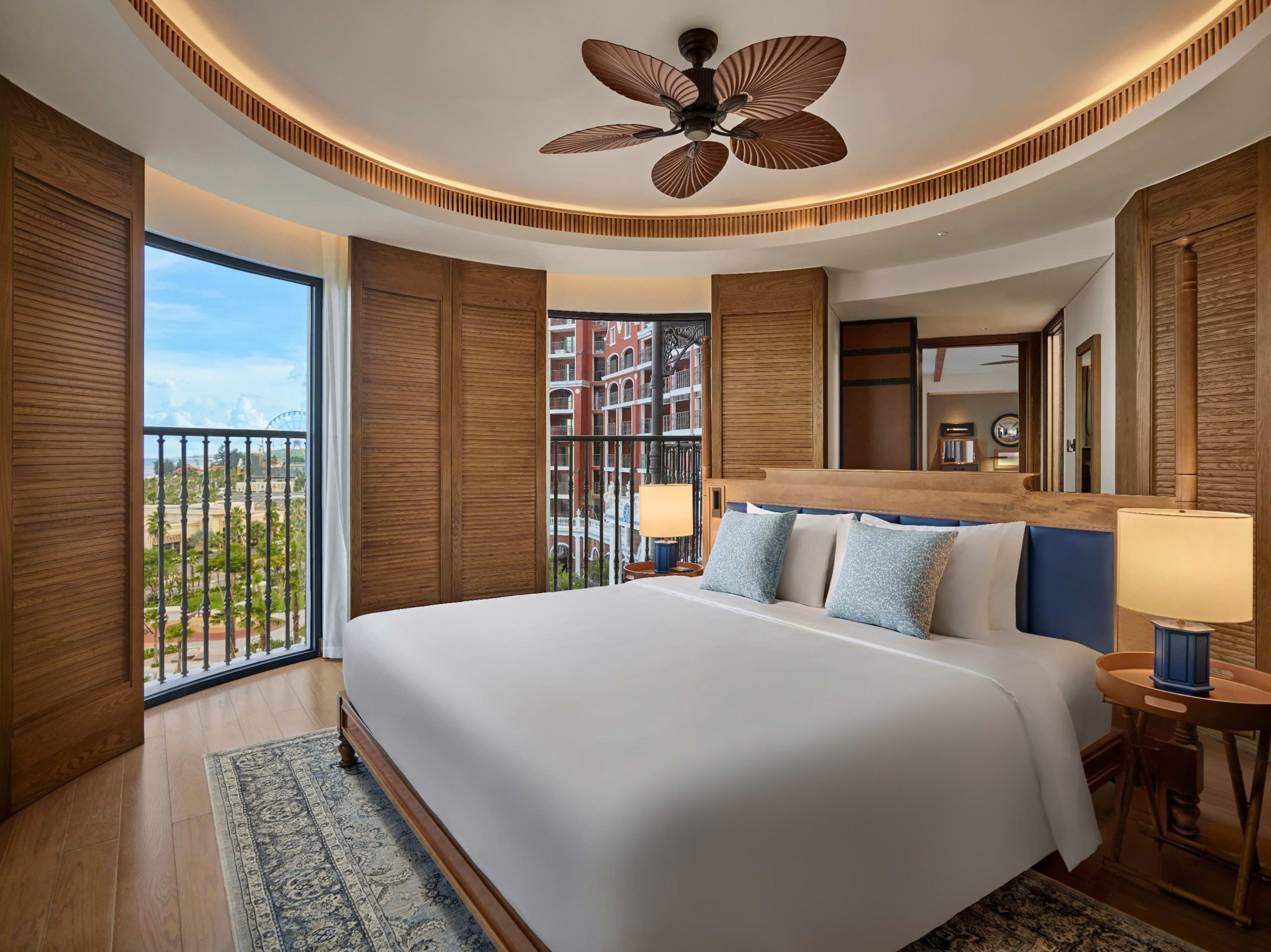 Admiral Suite With Oceanfront Sea View