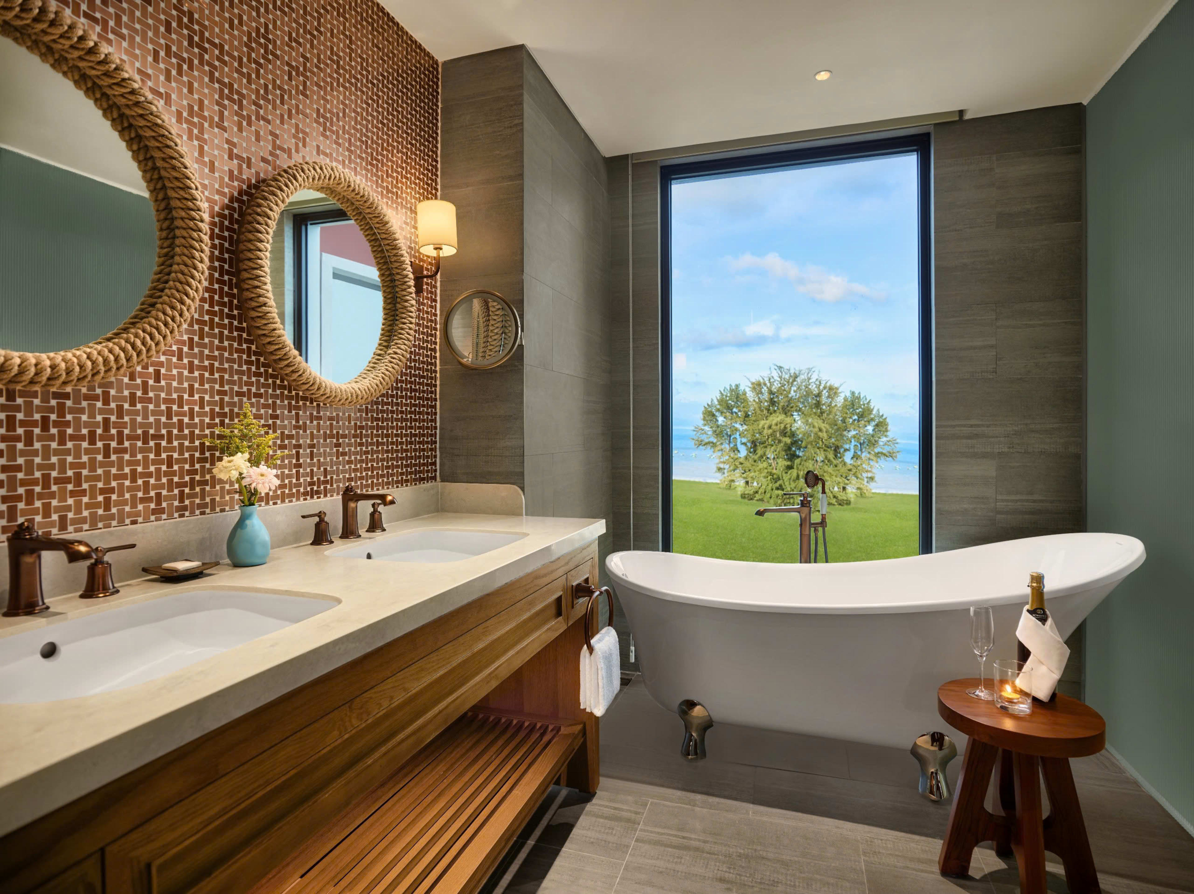 Admiral Suite With Oceanfront Sea View
