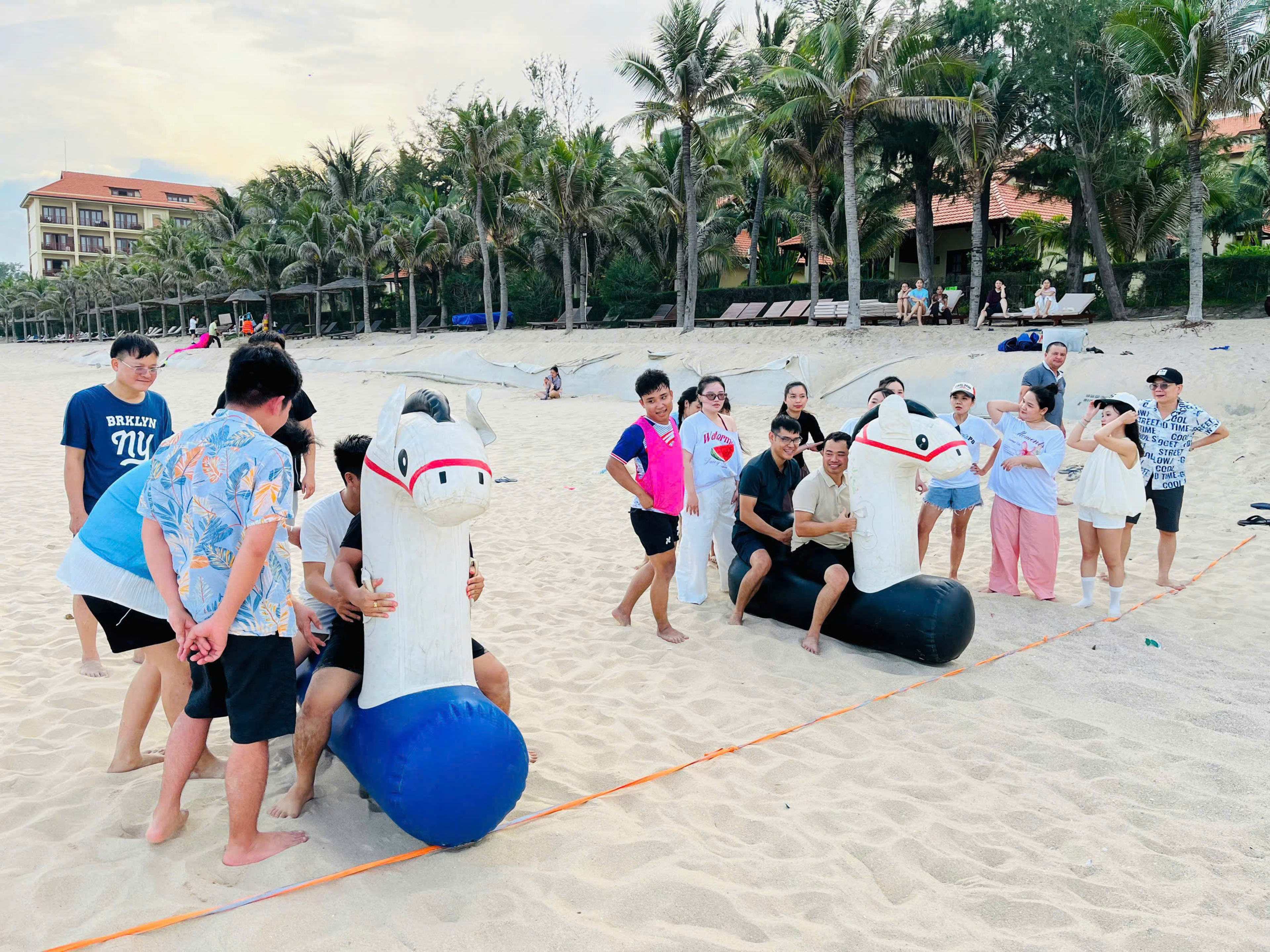 Hoạt động vui chơi cùng NNS Travel
