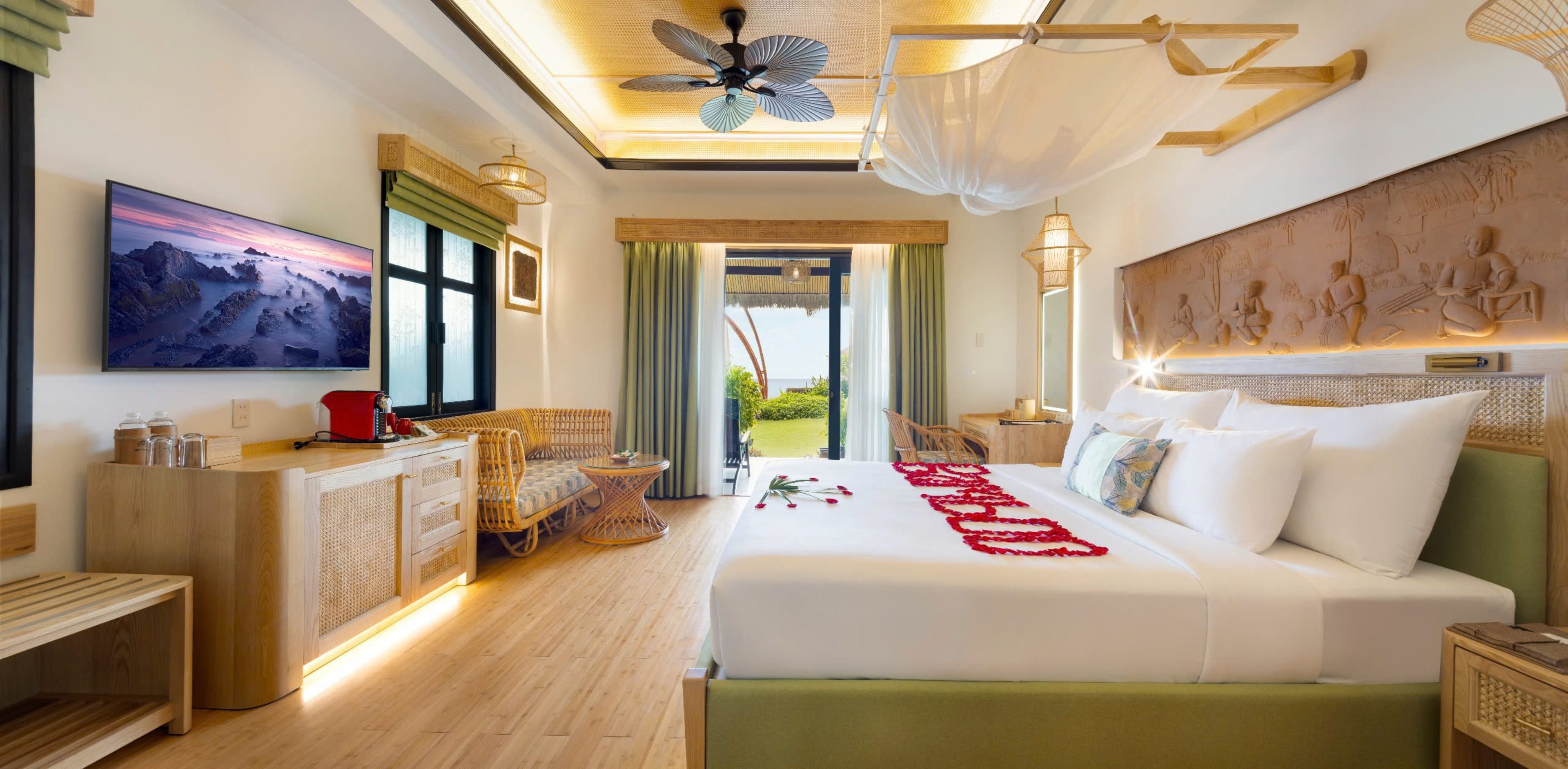 Serene Elite Beach Front Bungalow Premier