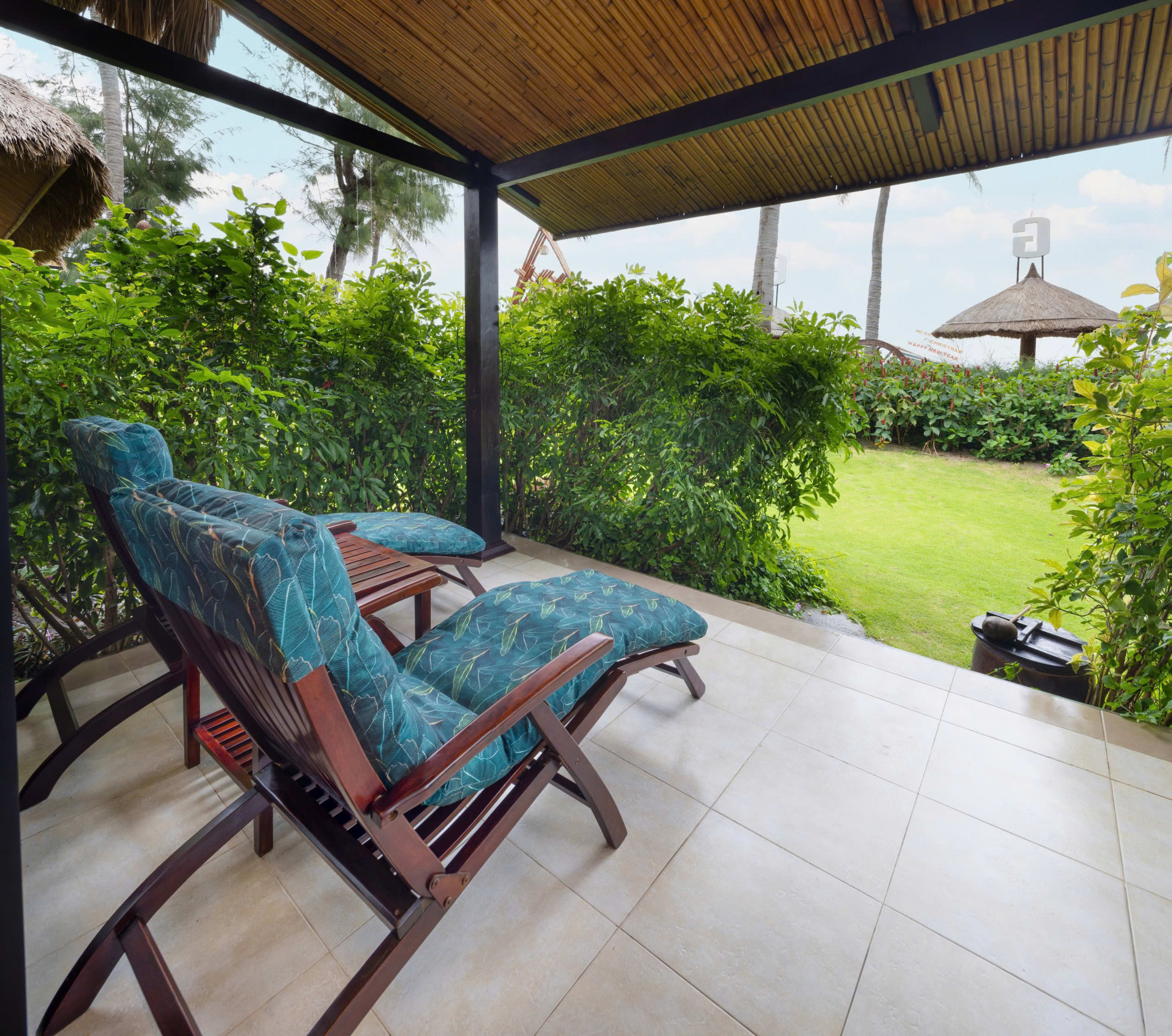 Serene Elite Beach Front Bungalow Premier