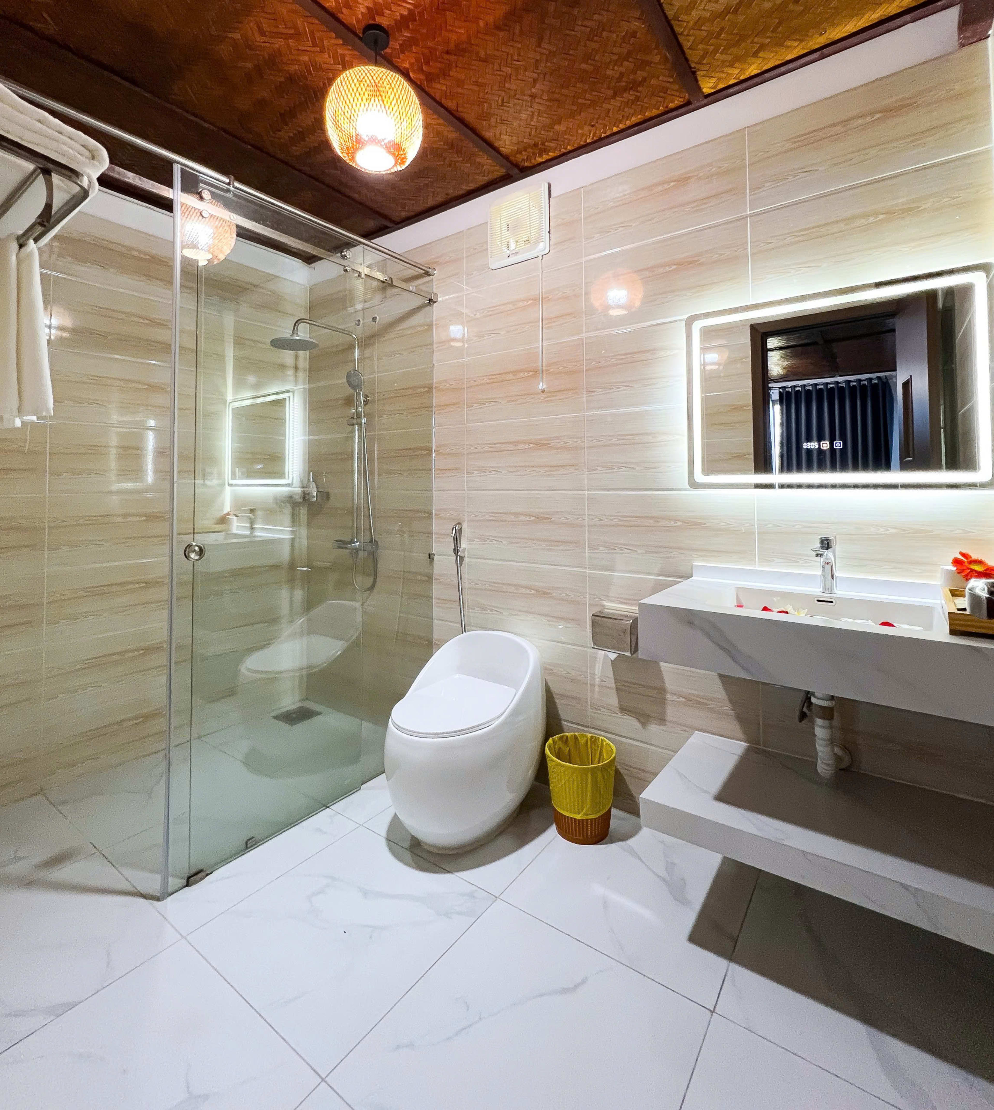 Adora Beachfront Suite